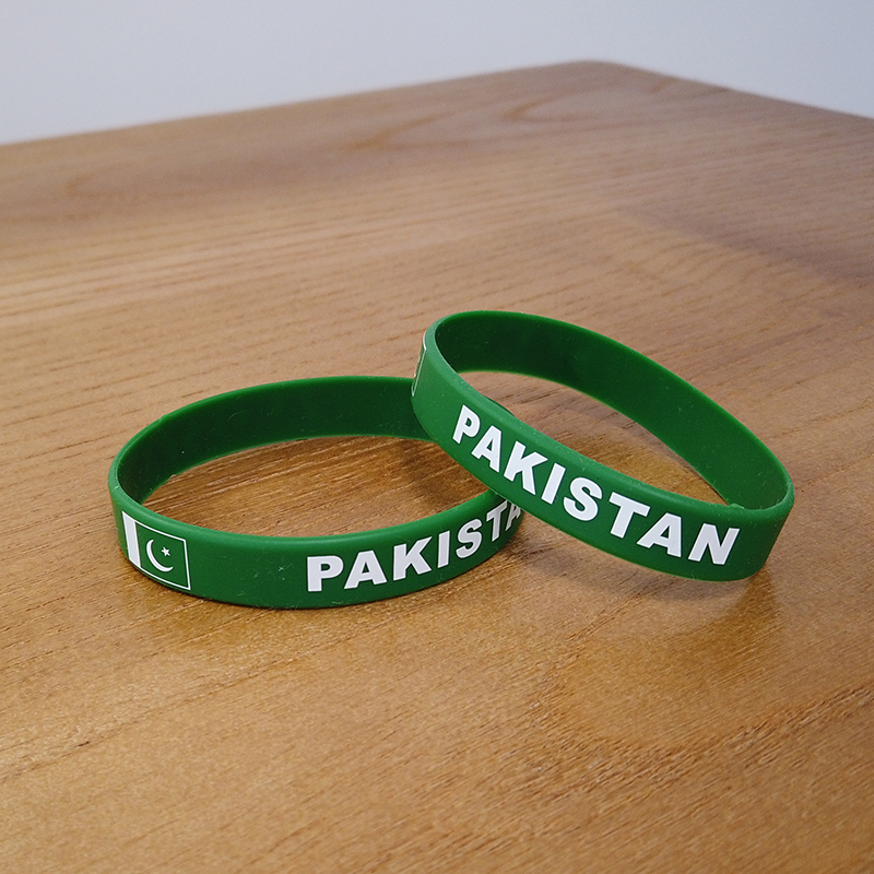 Pulsera de silicona con bander - Men Accessories In Pakistan reseña y precio